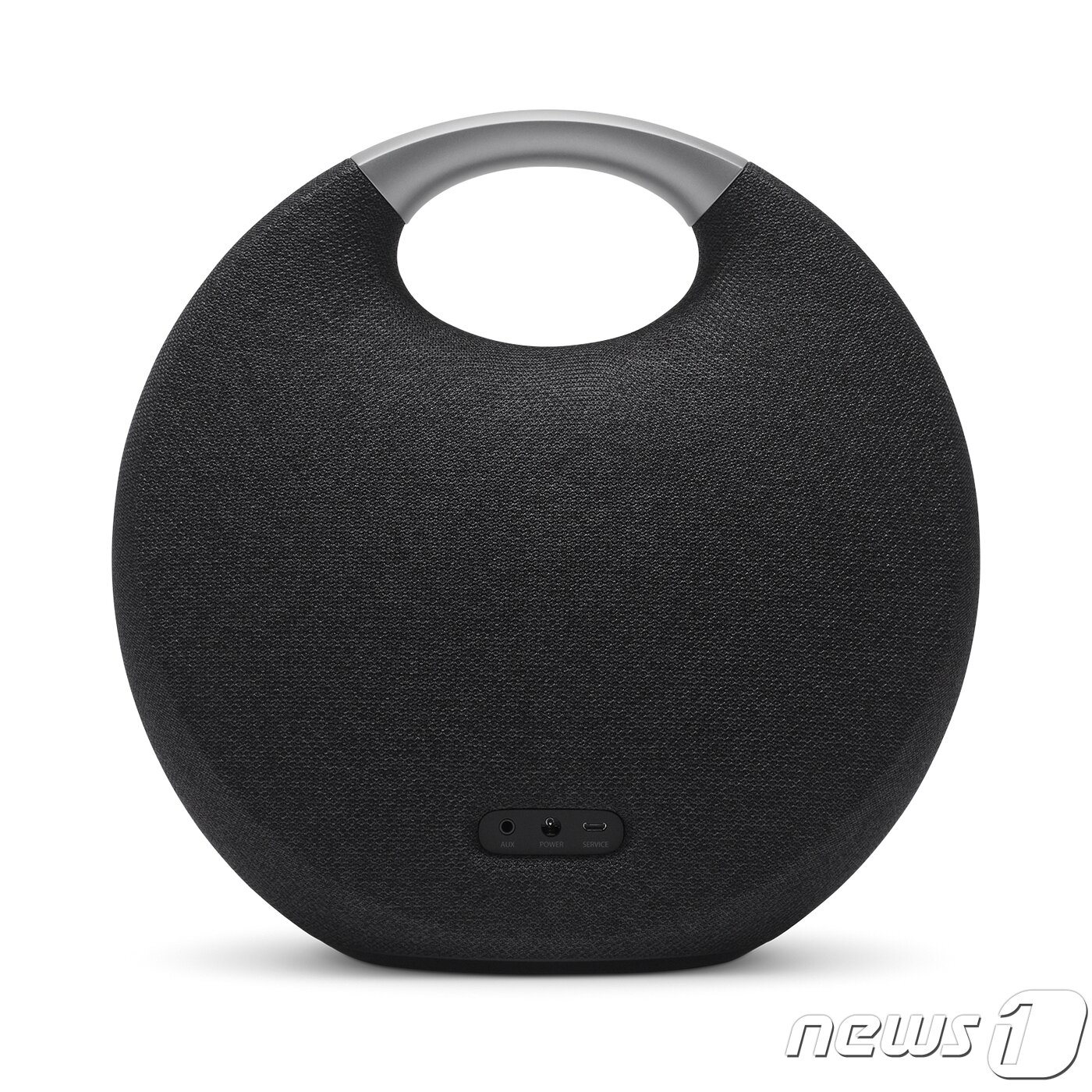 본문 이미지 - 블루투스 무선 스피커 '하만카돈 오닉스 스튜디오 5(Onyx Studio 5)'.(삼성전자 제공)ⓒ 뉴스1