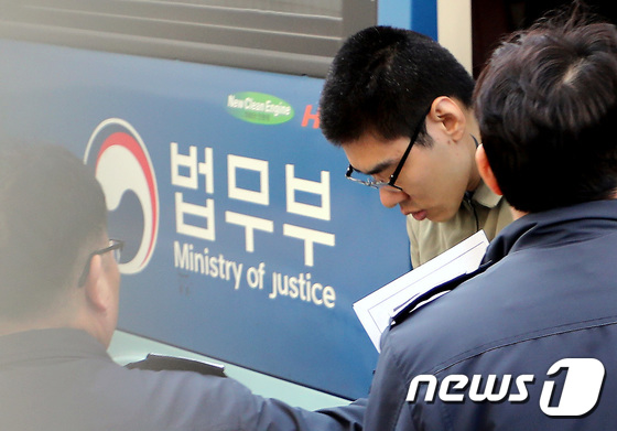 PC방 아르바이트생을 살해한 혐의로 구속 기소된 피의자 김성수(30)씨. 2019.1.29/뉴스1 © News1 박정호 기자