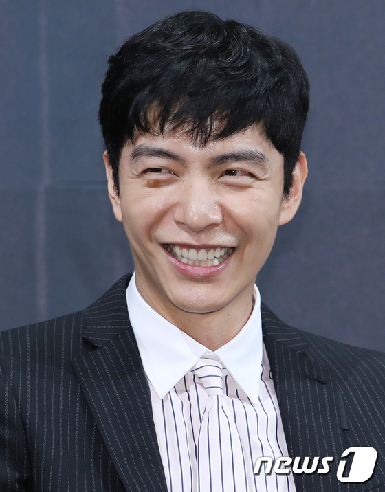 이민기, 여심 무장해제 미소 - 뉴스1 이민기, 여심 무장해제 미소 - 뉴스1