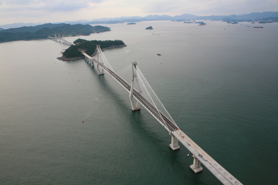 설 연휴 거가대교 등 경남 민자도로 '통행료 면제'