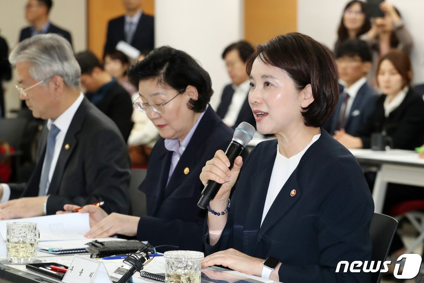 본문 이미지 - 유은혜 사회부총리 겸 교육부 장관이 11일 오전 경기도 화성시 동탄중앙이음터에서 열린 제14차 사회관계장관회의에서 모두발언을 하고 있다. 2019.10.11/뉴스1 ⓒ News1 조태형 기자