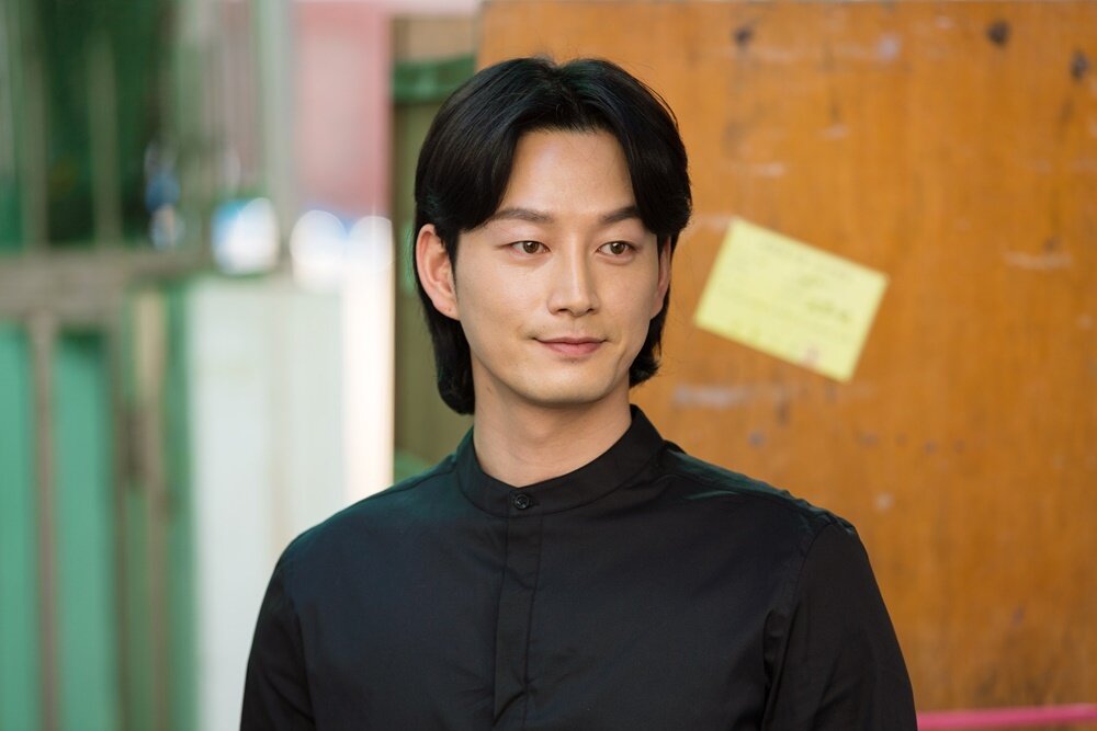 본문 이미지 - 배우 이현욱/OCN '타인은 지옥이다' 스틸컷 ⓒ 뉴스1