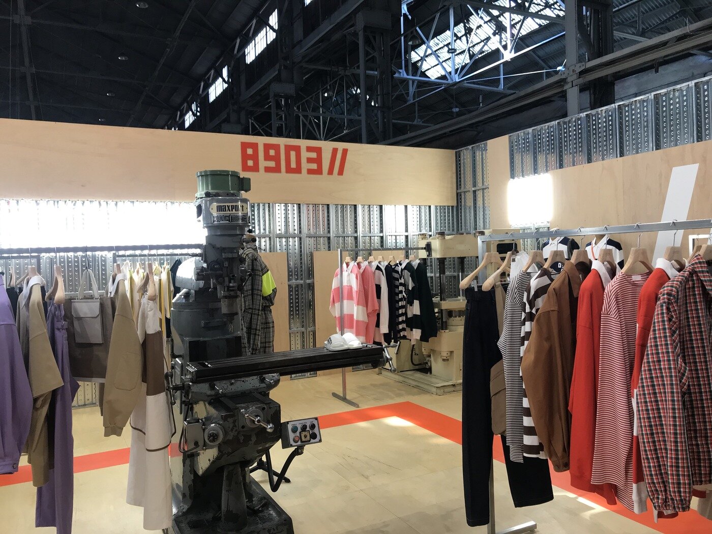 본문 이미지 - 빈폴이 재현한 '890311' 라인의 매장.ⓒ 뉴스1