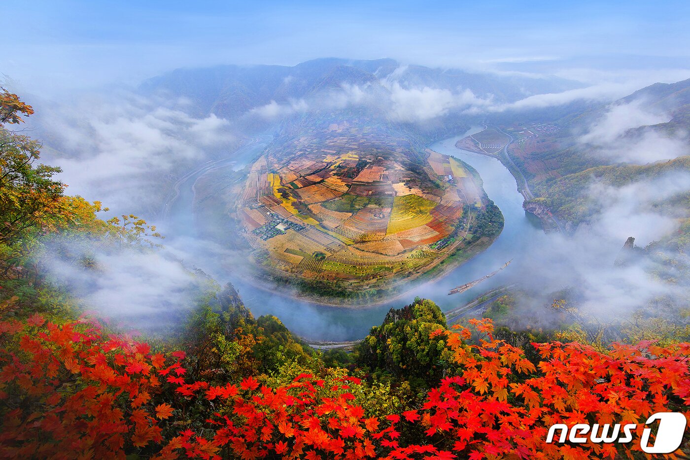 본문 이미지 - 남북산하 사진전에 전시되는 류재학 작가의 압록강 ⓒ News1 이종덕 기자