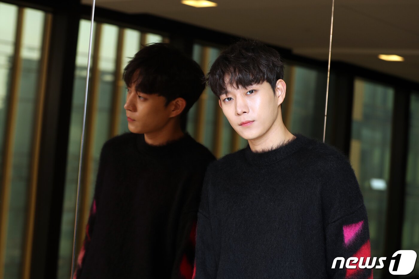 본문 이미지 - MBC 수목드라마 '어쩌다 발견한 하루'에 출연 중인 배우 김영대(오남주 役)가 21일 서울 종로구 뉴스1 본사에서 인터뷰에 앞서 포즈를 취하고 있다. 2019.10.21/뉴스1 ⓒ News1 민경석 기자