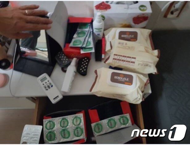 본문 이미지 - 인천 지역에서 적발된 태국인 여성 고용 성매매업소(인천지방경찰청 제공)2019.10.23/뉴스1 ⓒ News1 박아론 기자