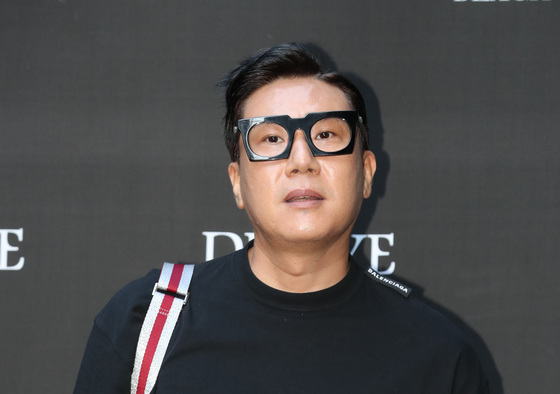 '20년 만의 재혼' 이상민, 신부는 10세 연하…올해 만나 초고속 결혼