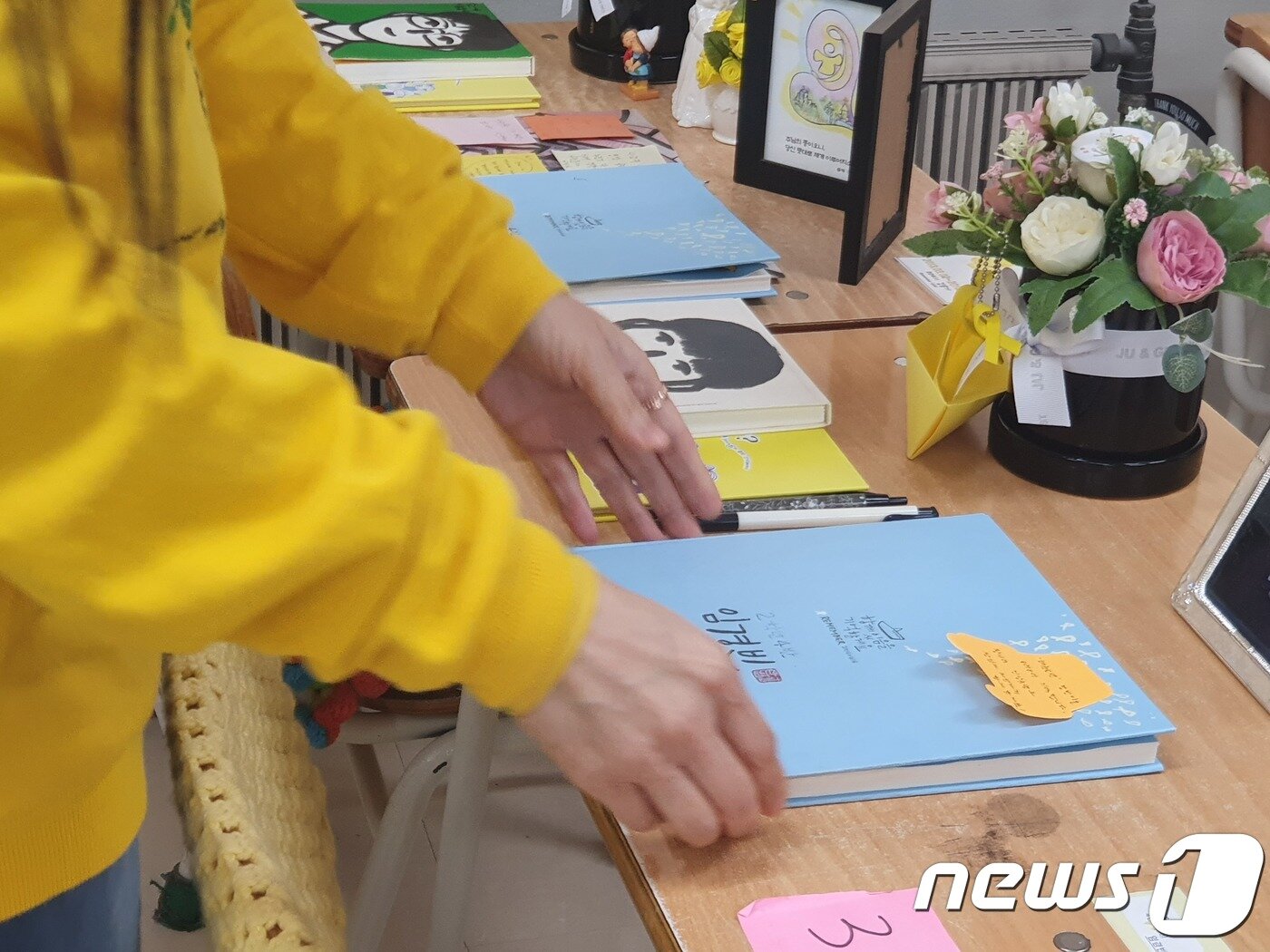 본문 이미지 - 임경빈군 어머니 전인숙씨가 12일 오후 안산시 단원고 4.16기억교실에서 뉴스1과 인터뷰를 하고 있다 ⓒ 뉴스1