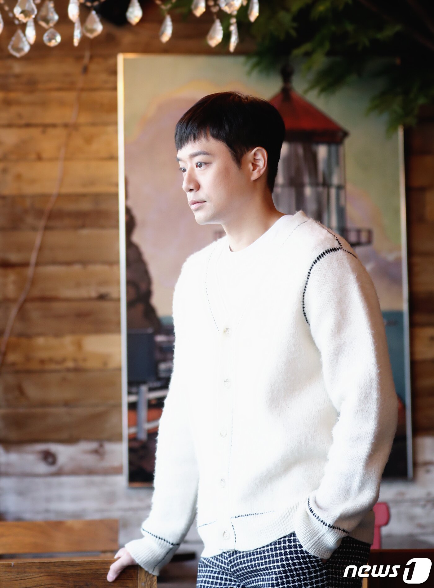 본문 이미지 - 서울 삼청동 카페, 영화 '얼굴없는 보스' 배우 천정명 인터뷰. 2019.11.18/뉴스1 ⓒ News1 권현진 기자