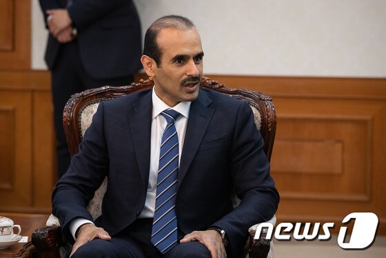 https://image.news1.kr/system/photos/2019/11/18/3923672/article.jpg/dims/optimize https://image.news1.kr/system/photos/2019/11/18/3923672/article.jpg/dims/optimize