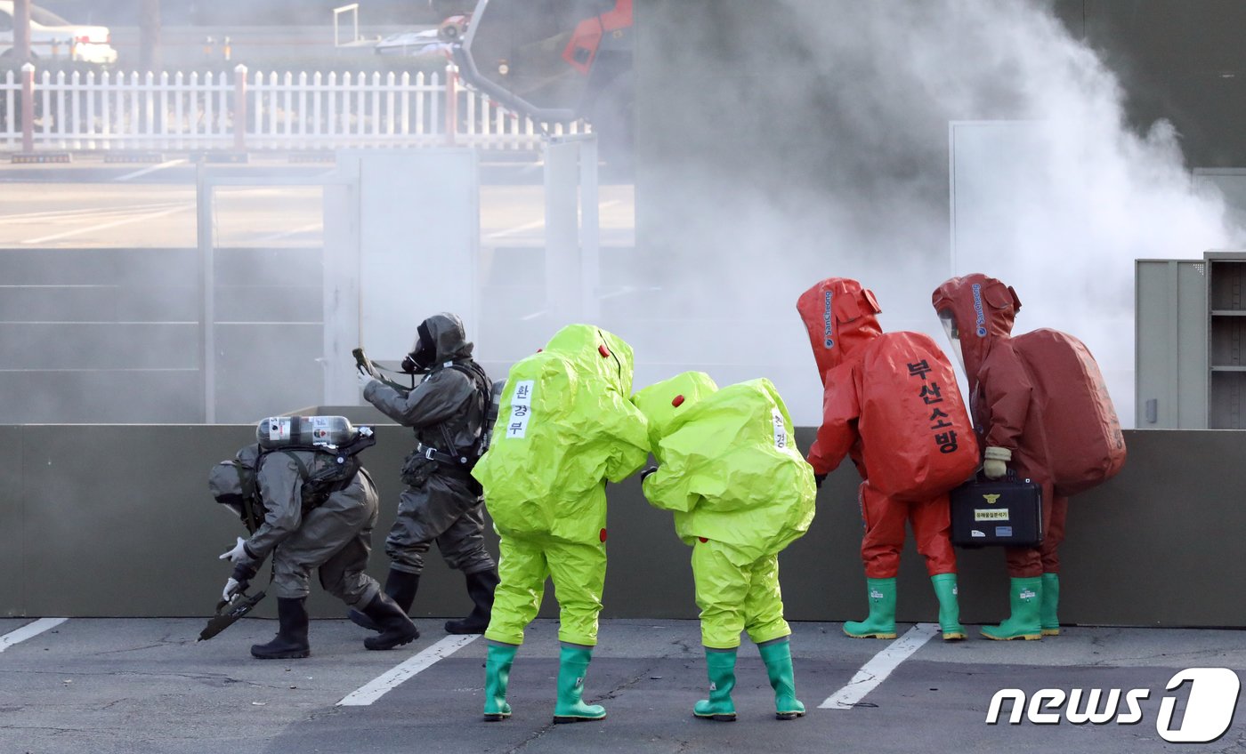 본문 이미지 - 지난 2019년 11월 부산 해운대구 벡스코 제1전시장에서 열린 국가 대테러종합훈련&#40;사진은 기사 내용과 무관함&#41; / 뉴스1 ⓒ News1
