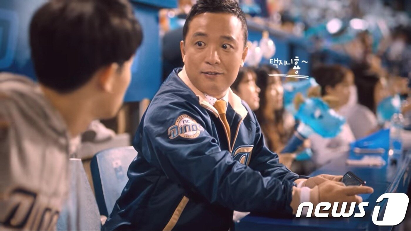 본문 이미지 - 리니지M 스페셜 영상에 출연한 김택진 엔씨소프트 대표&#40;유튜브 영상 캡처&#41;ⓒ 뉴스1