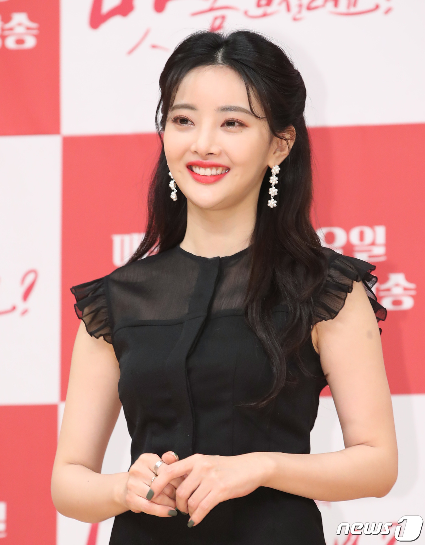 (서울=뉴스1) 권현진 기자 = 배우 한가림이 7일 오전 서울 양천구 목동 SBS에서 열린 SBS 아침연속극 '맛 좀 보실래요' 제작발표회에 참석해 포즈를 취하고 있다. 2019. …