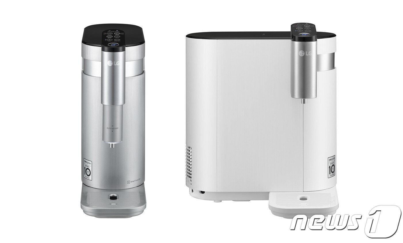 본문 이미지 - LG전자가 지난 9월 출시한 LG 퓨리케어 상하좌우 정수기(LG전자 제공)2019.11.07/뉴스1 ⓒ 뉴스1