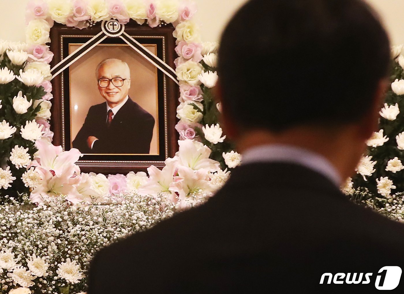 본문 이미지 - 숙환으로 지난 9일 별세한 김우중 전 대우그룹 회장의 빈소가 10일 오전 경기도 수원시 아주대병원 장례식장에 마련됐다. 2019.12.10/뉴스1 ⓒ News1 조태형 기자