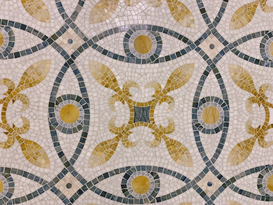 본문 이미지 - 곳곳엔 5000여 가지의 무늬의 모자이크로 장식돼 있다ⓒ 뉴스1