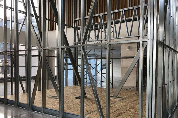 본문 이미지 - 펭숙소 프레임으로 사용된 포스맥.(포스코 제공)ⓒ 뉴스1