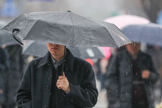 9일 중부 비 소식…아침 영하권에 빙판길 주의[오늘날씨]