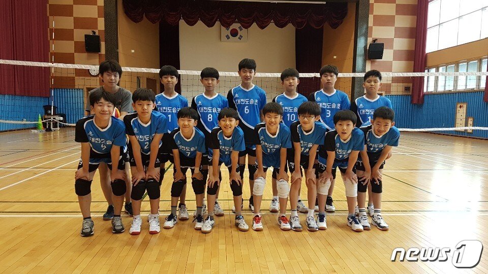 본문 이미지 - 도솔초 배구부 ⓒ 뉴스1