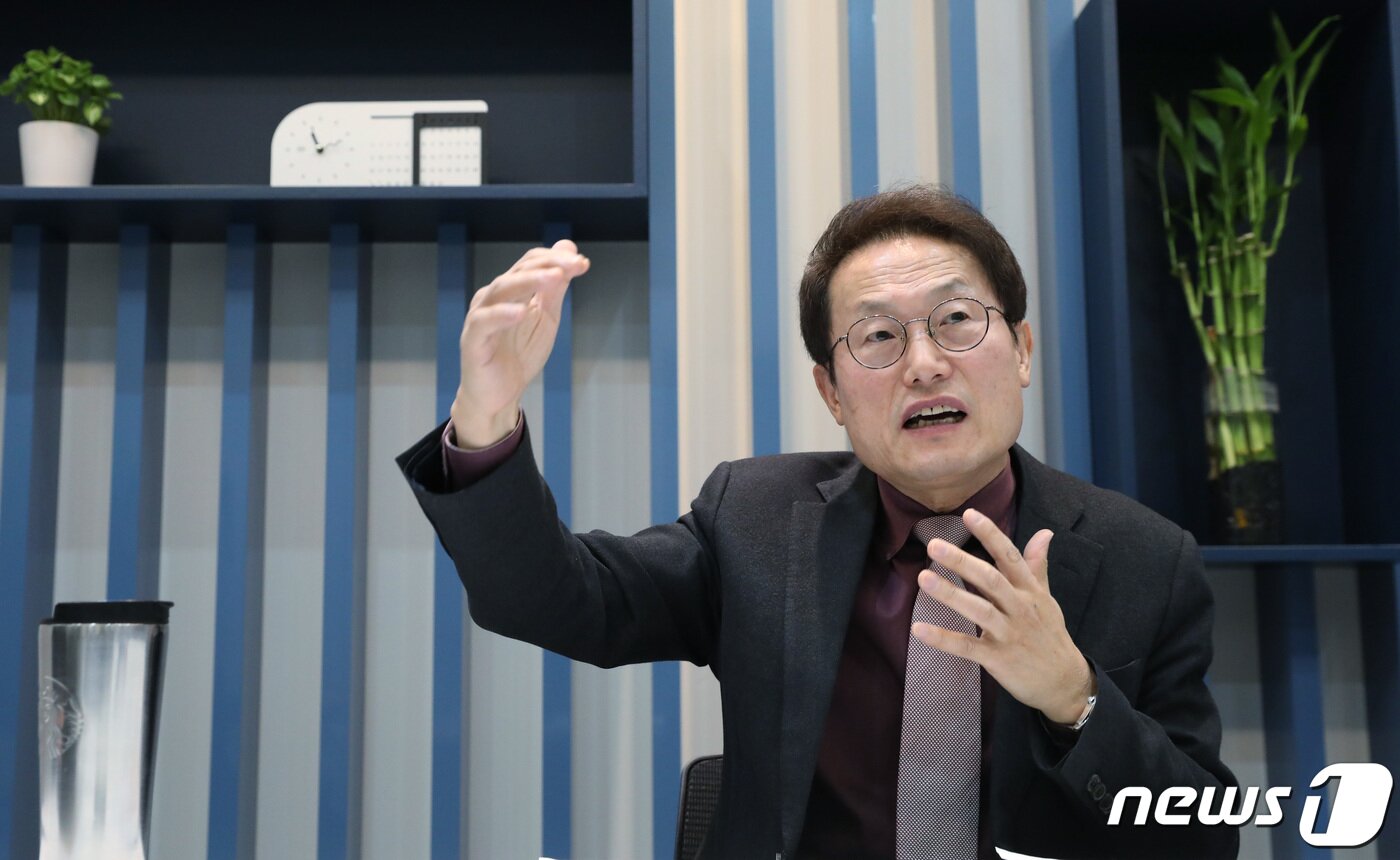 본문 이미지 - 조희연 서울시교육감이 서울 종로구 신문로 서울특별시교육청에서 뉴스1과 신년 인터뷰를 하고 있다. /뉴스1 ⓒ News1 박정호 기자