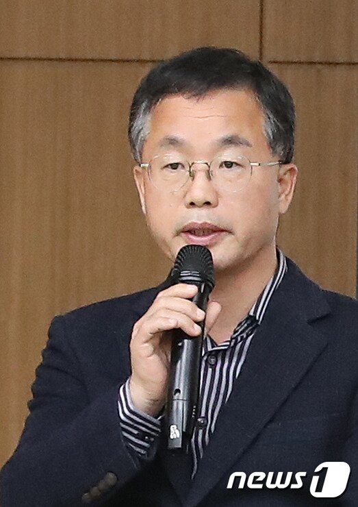본문 이미지 - 대구에서 독도 헬기 추락사고 수습을 총괄한 이승우 범정부현장수습지원단장 ⓒ 뉴스1 공정식 기자