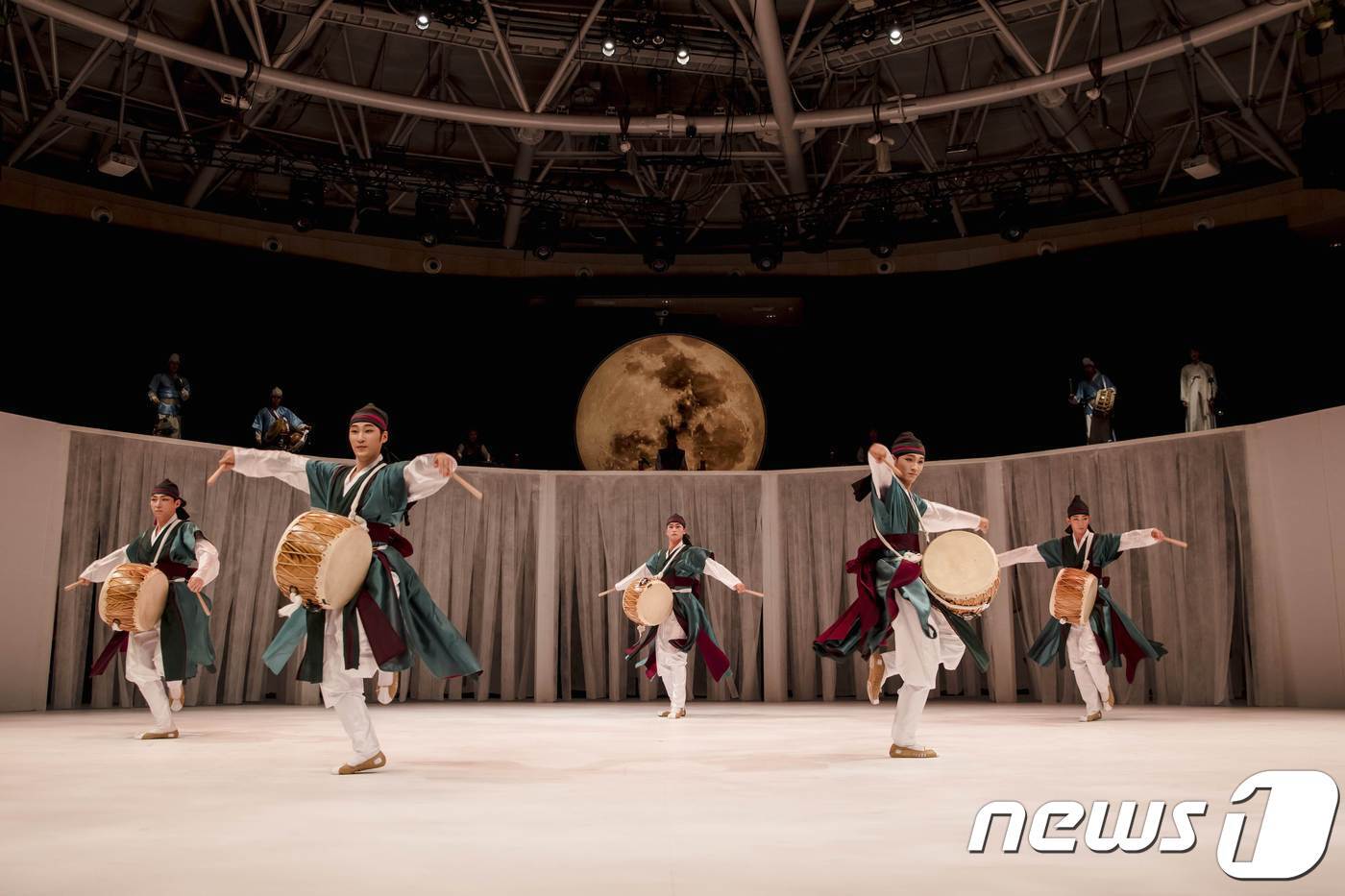 본문 이미지 - 국립무용단 '설·바람'ⓒ 뉴스1