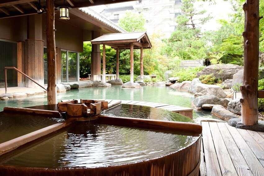 본문 이미지 - 노천 온천. 내일투어 제공