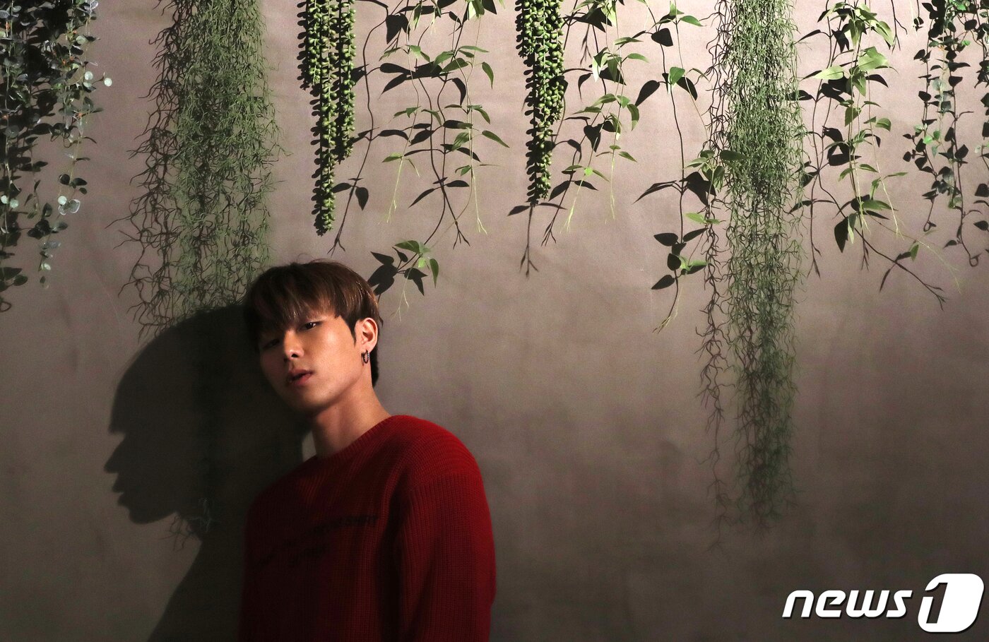 본문 이미지 - 래퍼 식케이(Sik-K)가 자신의 스물 여섯번째 생일인 26일 오후 6시에 첫 정규앨범 '플립(FL1P)'을 선보인다. '플립(FL1P)’은 식케이가 데뷔 4년 만에 처음으로 선보이는 정규앨범이다. / 뉴스1 ⓒ News1 구윤성 기자