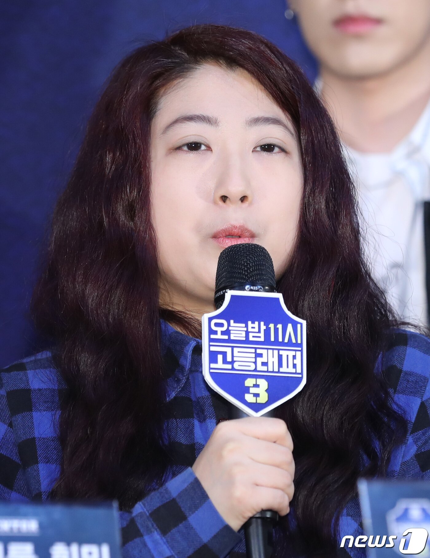 본문 이미지 - 전지현 pd가 22일 서울 상암동 CJ E&M센터에서 열린 고교 랩 대항전 Mnet ‘고등래퍼3’ 제작발표회에 참석해 인사말을 하고 있다. 2019.2.22/뉴스1 ⓒ News1 권현진 기자