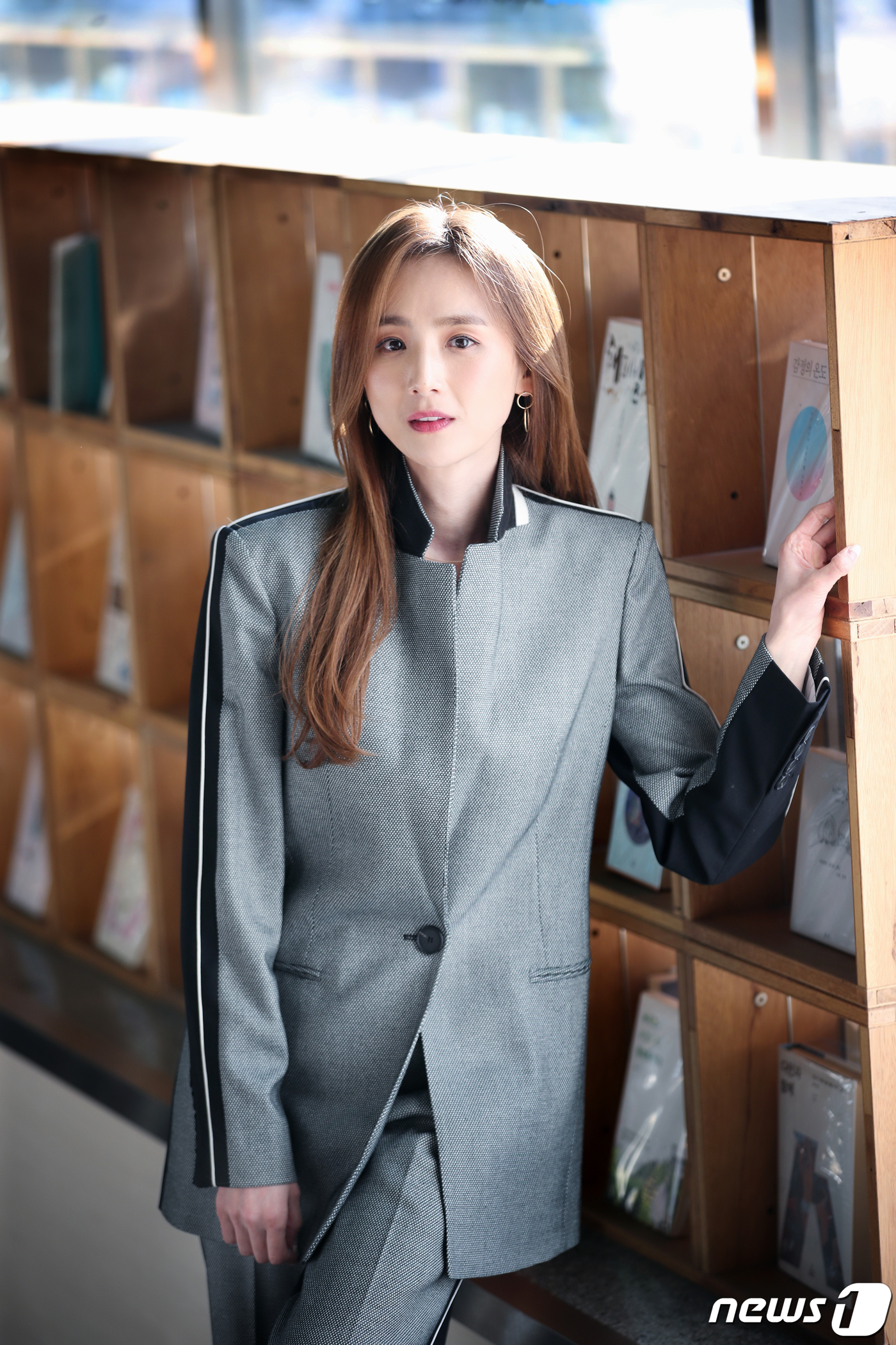 (서울=뉴스1) 권현진 기자 = 걸그룹 베이비복스 출신 배우 이희진이 26일 서울 한남동 블루스퀘어에서 열린 뉴스1과의 인터뷰에 앞서 포즈를 취하고 있다.이희진은 최근 종영한 SB …