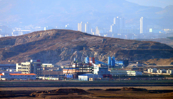 통일부 "우리의 자해 행위"…'개성공단 중단' 조치 과도한 '유감' 표명(종합)