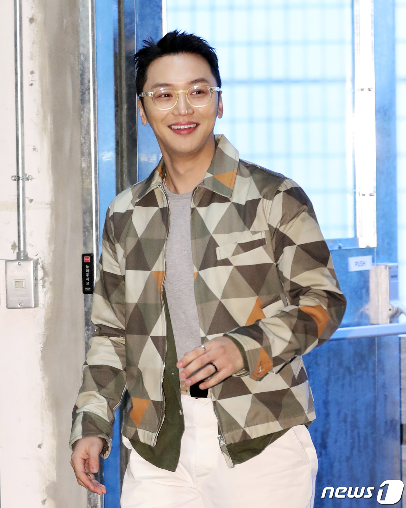 (서울=뉴스1) 권현진 기자 = 배우 변요한이 8일 오후 서울 강남구 논현동 NH 인터네셔널 쇼룸에서 열린 영국 맨즈웨어 브랜드 유니버셜 웍스 포토 행사에 참석하고 있다. 2019 …