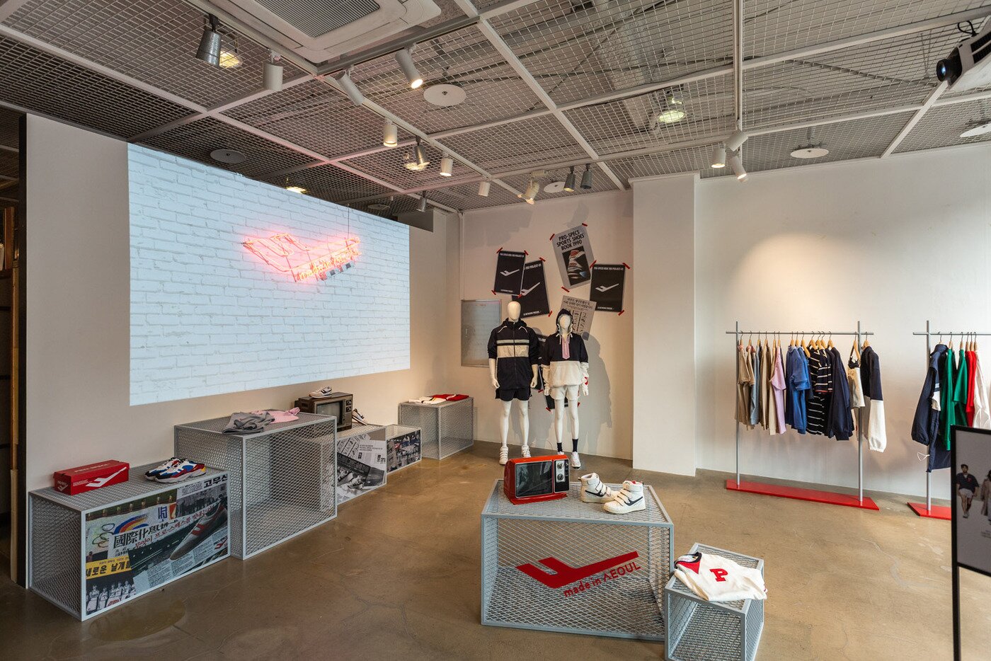 본문 이미지 - 프로스펙스 X 노앙 협업 컬렉션. ⓒ 뉴스1