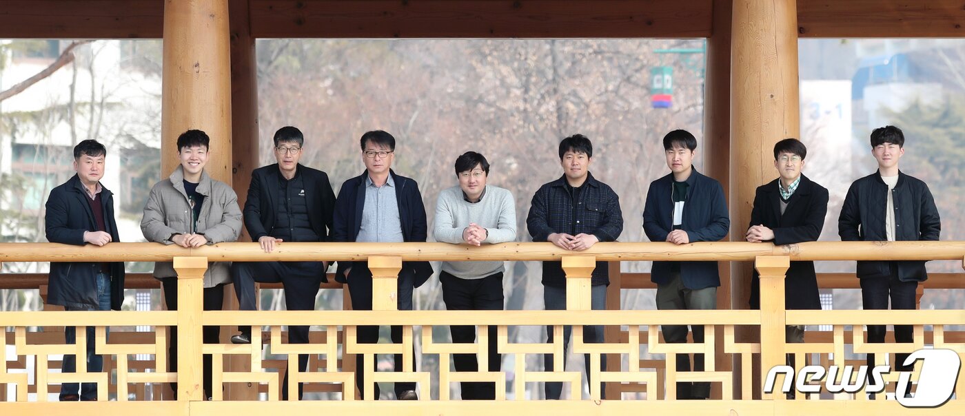 본문 이미지 - 전북사진기자협회 회원. 왼쪽부터 장태엽, 최광복, 백병배, 신상기, 오세림, 유경석, 문요한, 박형민, 조현욱 기자.2019.3.14/뉴스1 ⓒ News1 문요한 기자