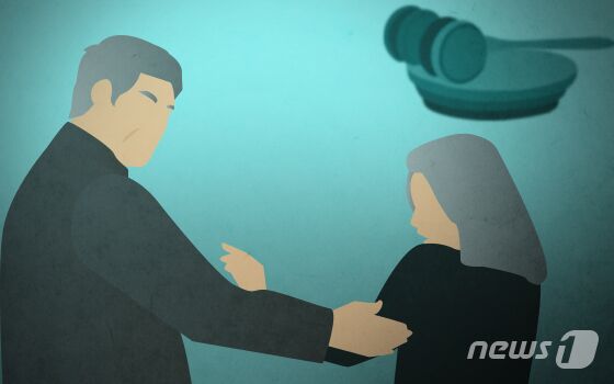 '마누라 O은 딱딱한데'…돈 빌린 여성 주무른 60대 채권자 벌금형