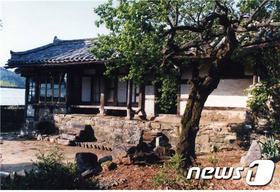 본문 이미지 - 하동군 북천면 직전리 직하고택(하동군제공)ⓒ 뉴스1