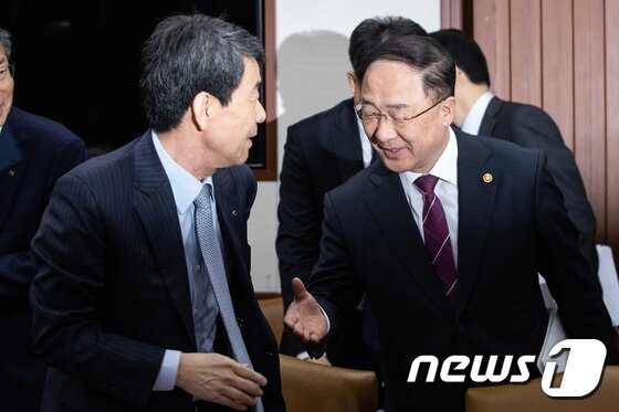 https://image.news1.kr/system/photos/2019/4/23/3611865/article.jpg/dims/optimize https://image.news1.kr/system/photos/2019/4/23/3611865/article.jpg/dims/optimize