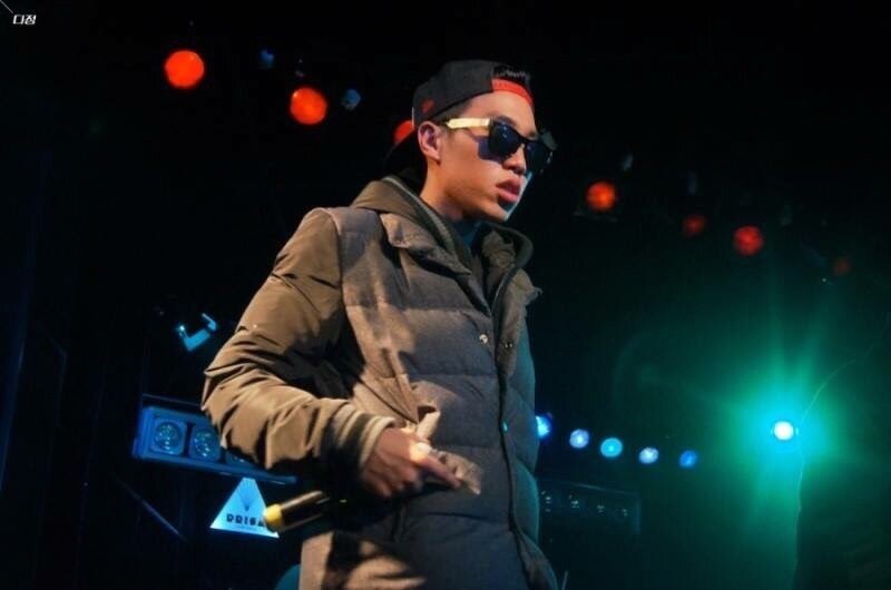 본문 이미지 - 언더그라운드 래퍼 '디필링'으로 활동하던 당시 석승명씨(석씨 제공)ⓒ 뉴스1