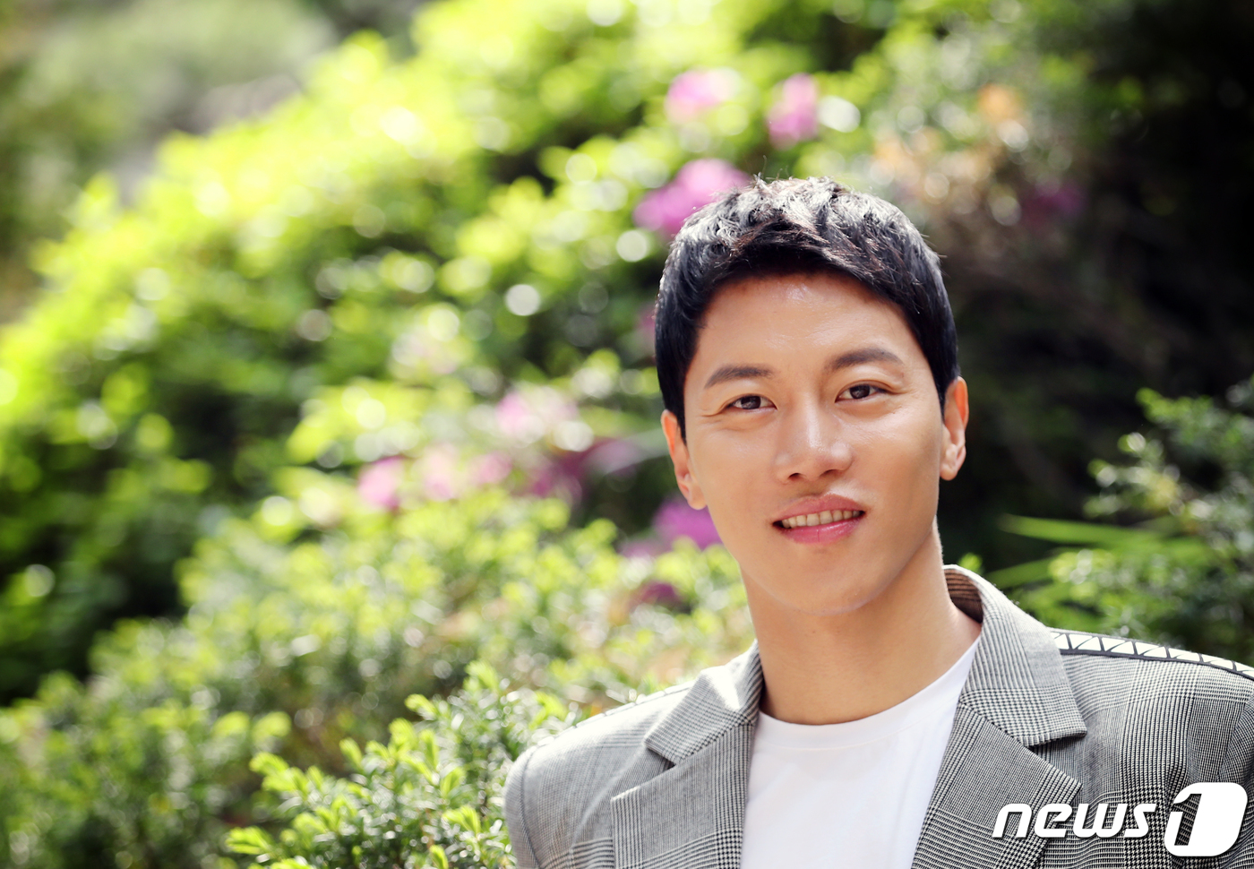 (서울=뉴스1) 송원영 기자 = 드라마 '열혈사제'의 신스틸러로 등장하는 가수 겸 배우 음문석이 30일 서울 종로구 뉴스1 사옥에서 인터뷰를 하고 있다. 2019.4.30/뉴스1