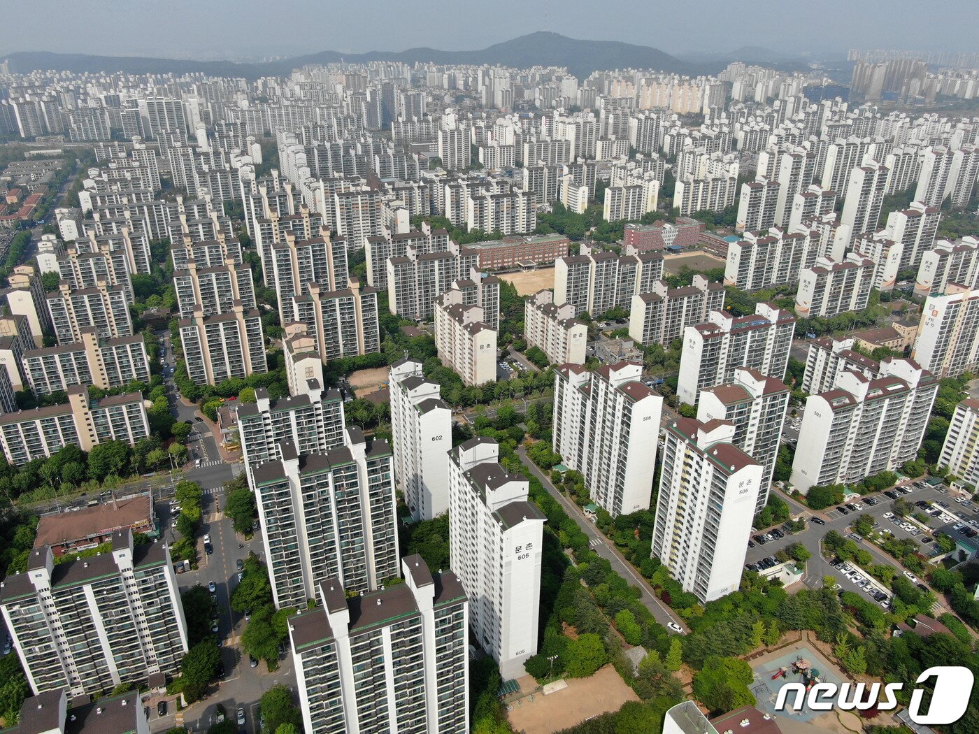 본문 이미지 - 경기 고양시 일산서구 아파트단지 일대. 모습 2019.5.12/뉴스1 ⓒ News1 박세연 기자