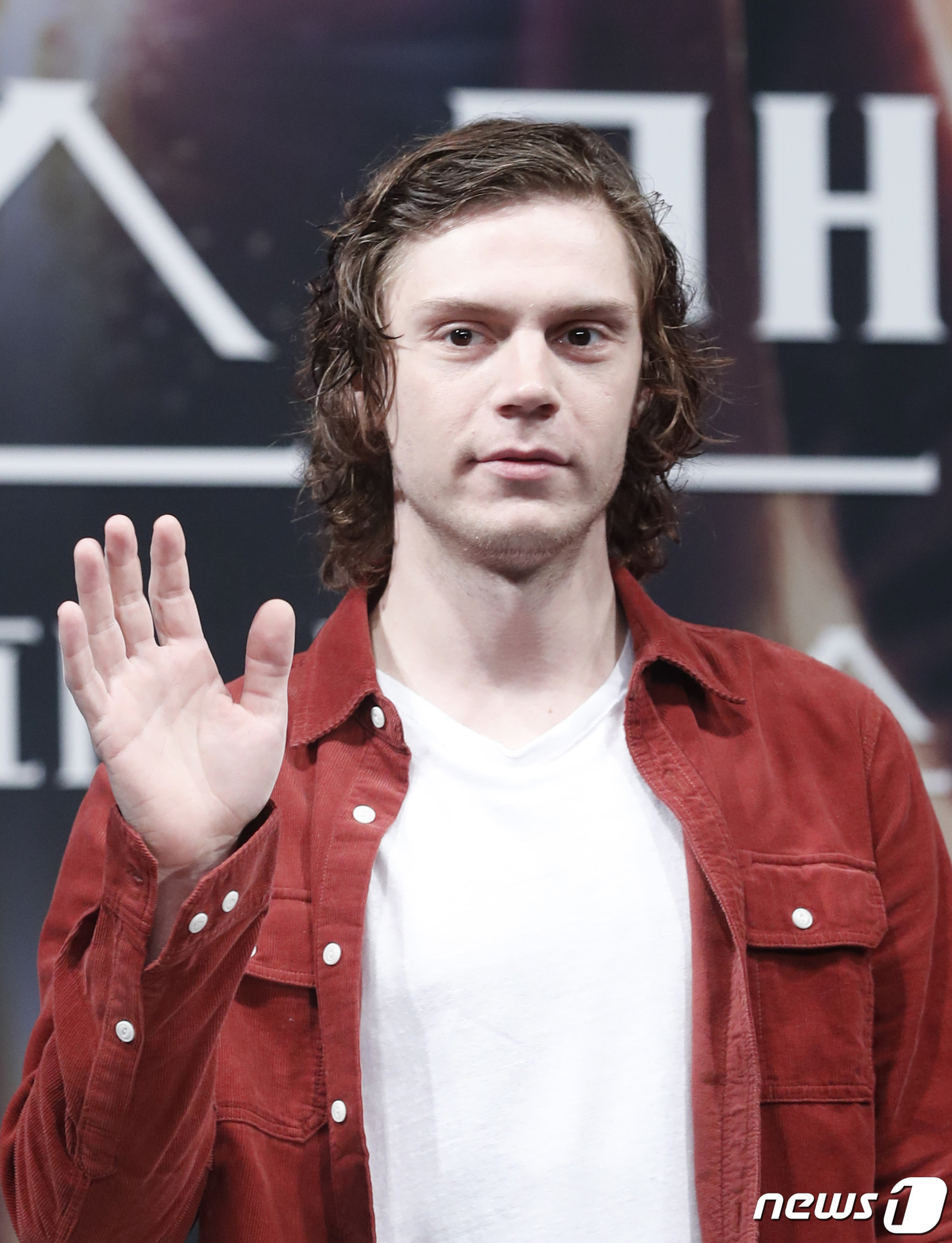 (서울=뉴스1) 권현진 기자 = 할리우드 배우 에반 피터스가 27일 오전 서울 여의도 콘래드 서울에서 열린 영화 ‘엑스맨 : 다크 피닉스’(감독 사이먼 킨버그) 내한 기자간담회에 …