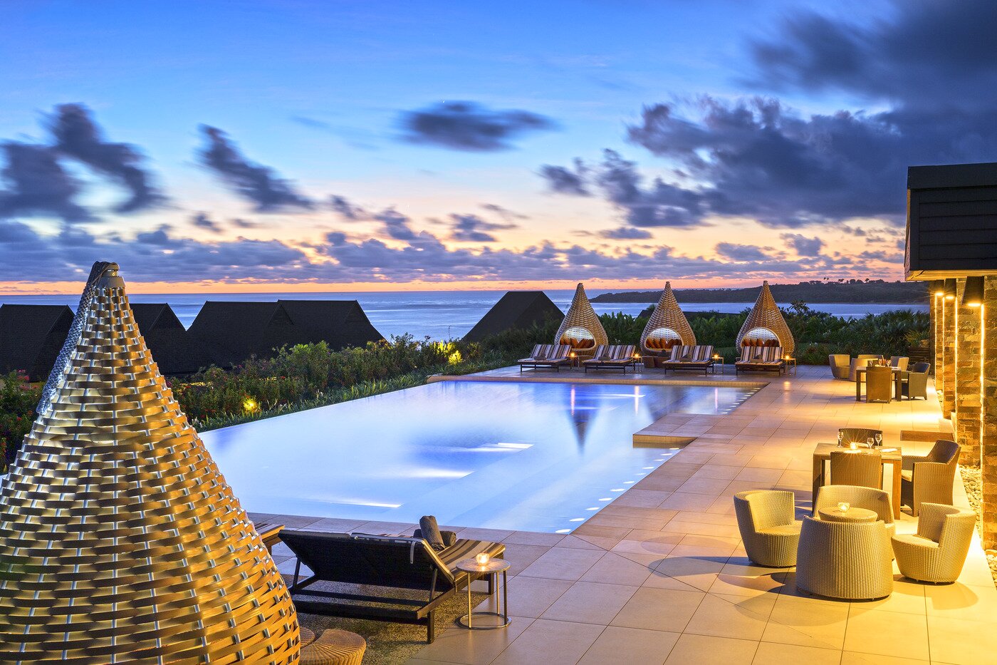 본문 이미지 - 야외 수영장