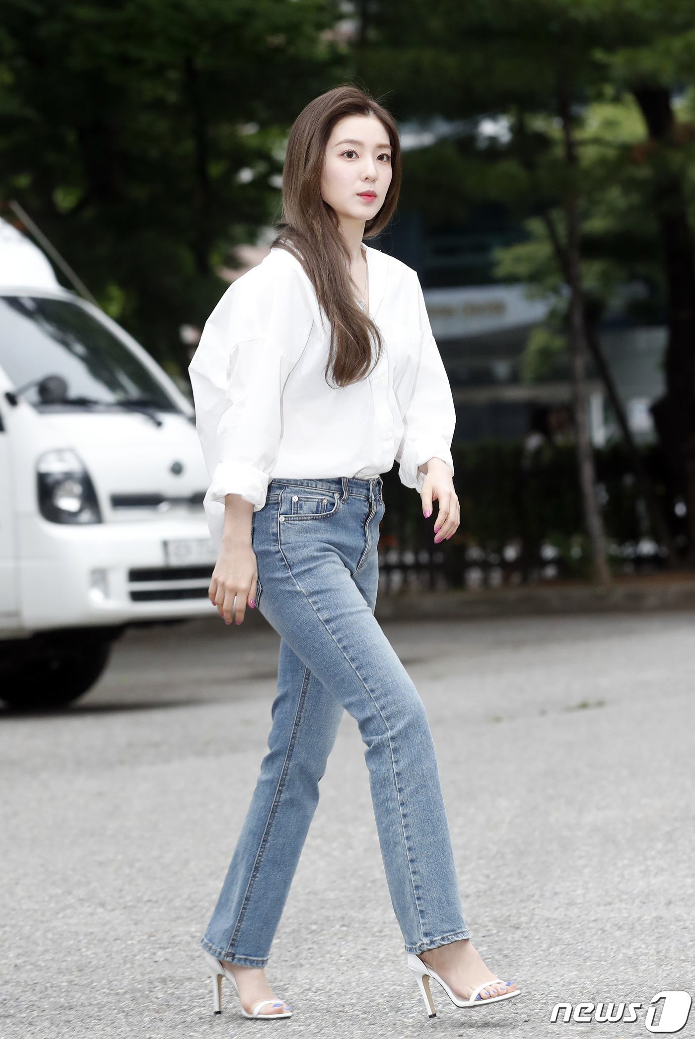 (서울=뉴스1) 권현진 기자 = 레드벨벳 아이린이 21일 오전 서울 여의도 KBS 신관 공개홀에서 열린 KBS2 '뮤직뱅크'(뮤뱅) 리허설에 참석하고 있다. 2019.6.21/뉴스 …