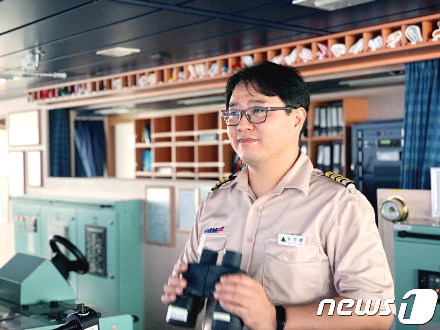 본문 이미지 - 안진철 프로미스호 선장. (현대상선 제공) ⓒ 뉴스1