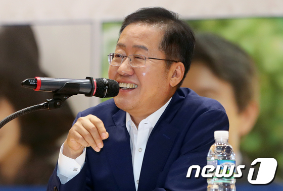 홍준표 자유한국당 전 대표. 2019.7.10/뉴스1 © News1 이종덕 기자
