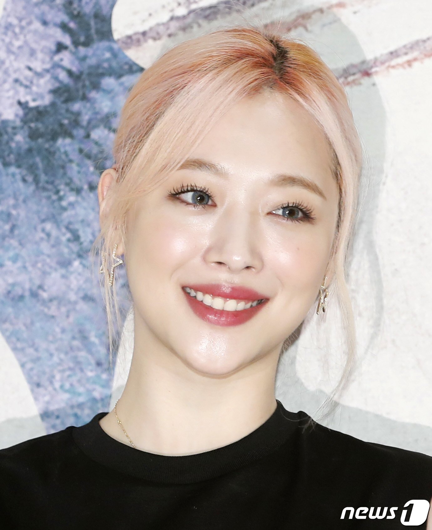 본문 이미지 - 배우 설리 2019.7.12/뉴스1 ⓒ News1 뉴스1DB