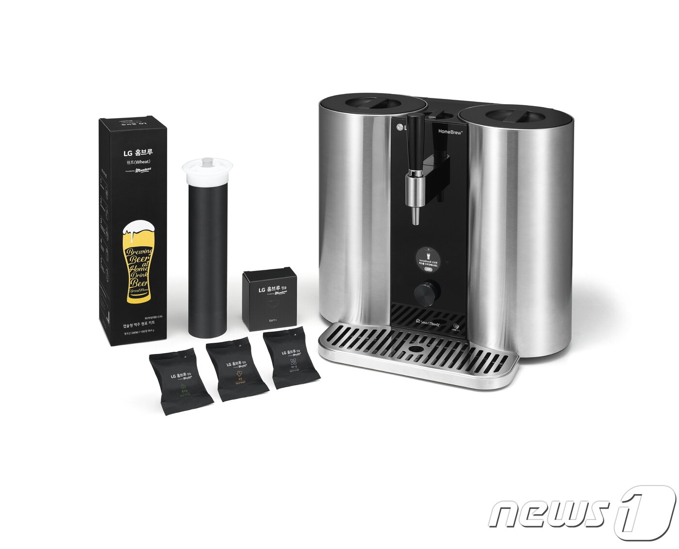 본문 이미지 - LG홈브루 제품과 캡슐 패키지ⓒ 뉴스1