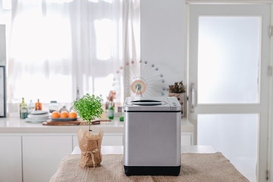 본문 이미지 - 배우 이서진이 광고하는 스마크카라 음식물 처리기(스마트카라 제공)