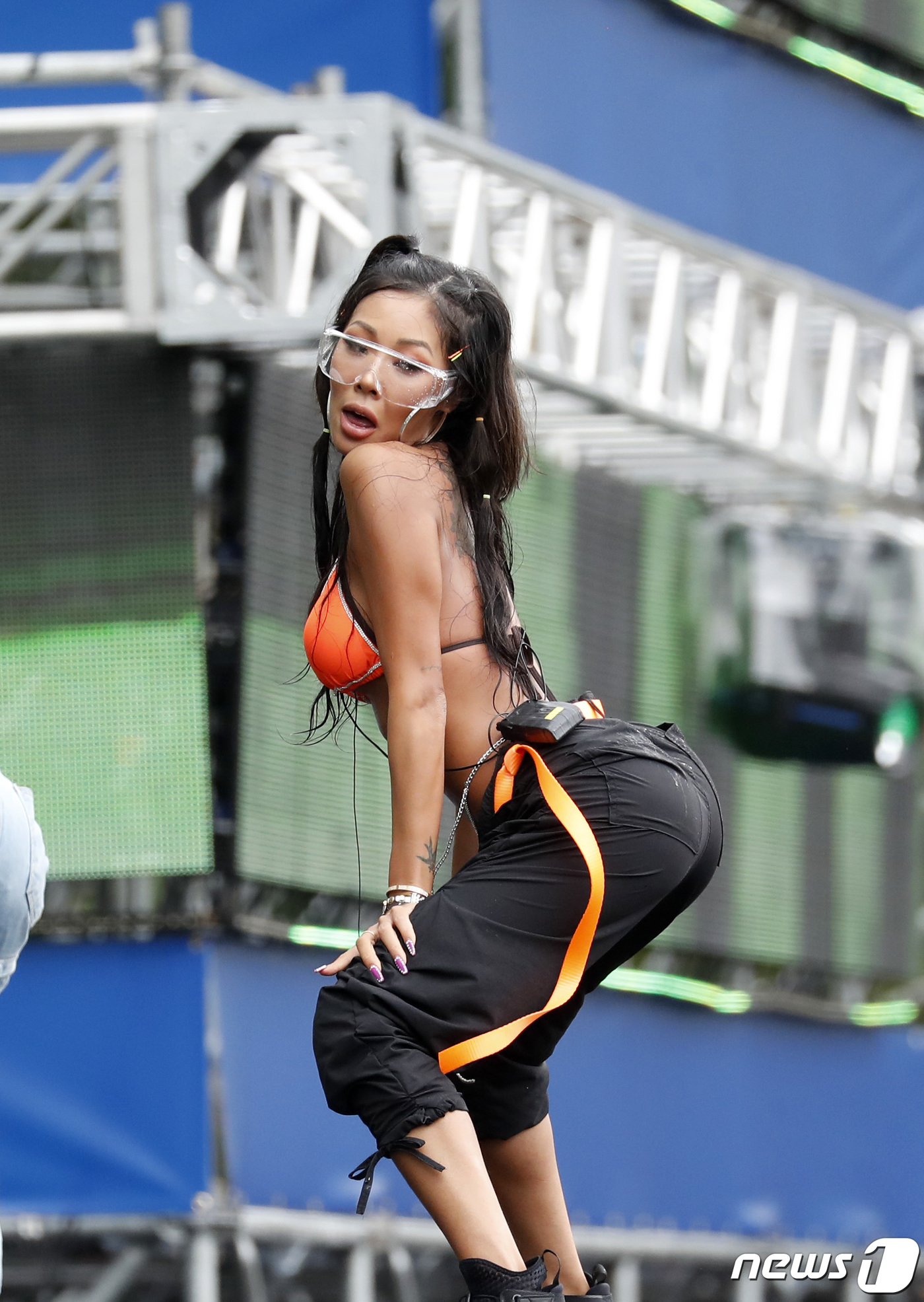 (서울=뉴스1) 권현진 기자 = 가수 제시가 20일 서울 잠실종합운동장에서 열린 ‘2019 워터밤 서울’에 출연해 시원한 공연을 펼치고 있다. 2019.7.20/뉴스1