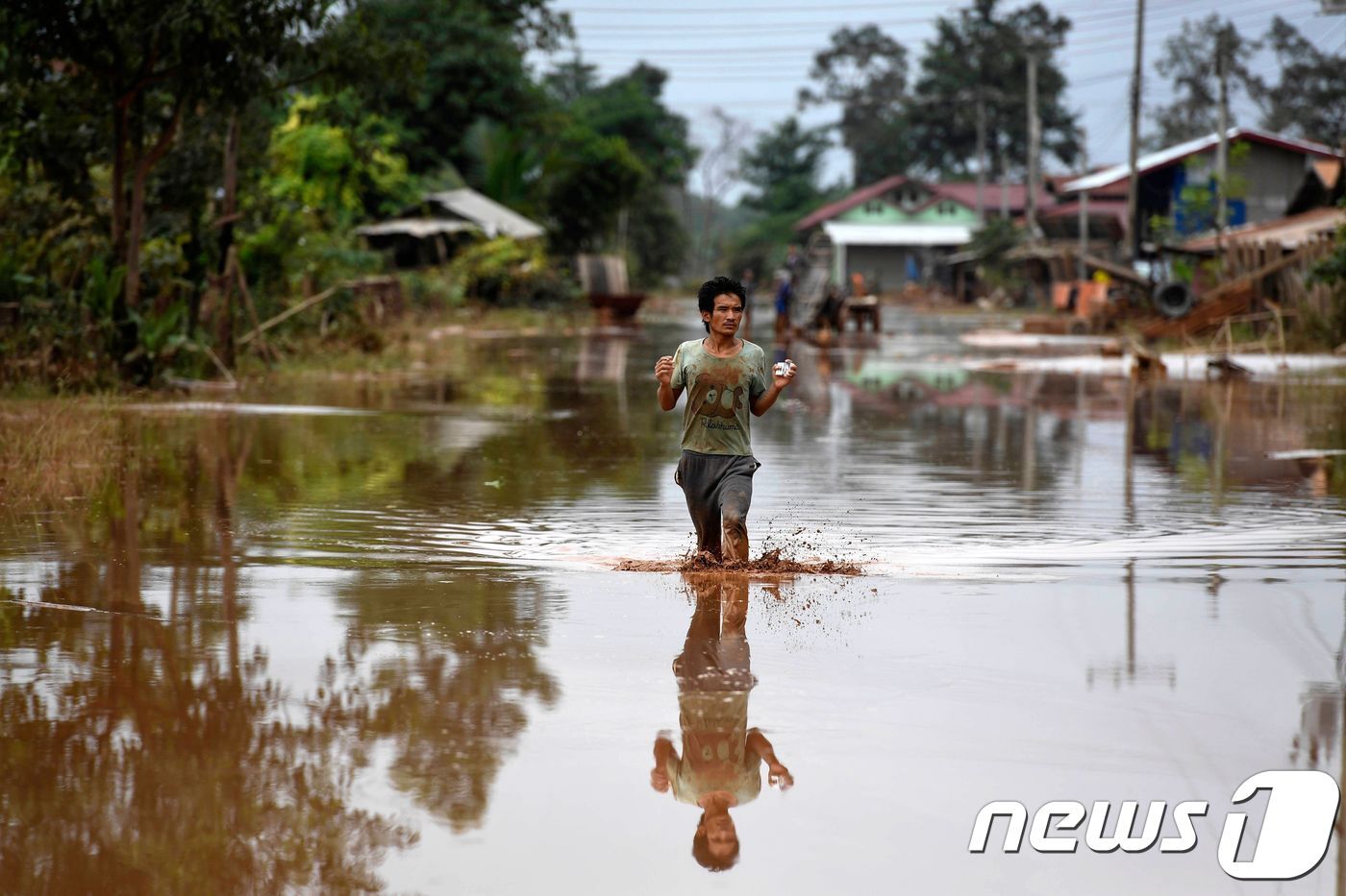 본문 이미지 - 라오스 남부 사남세이 한 마을 모습. ⓒ AFP=뉴스1 